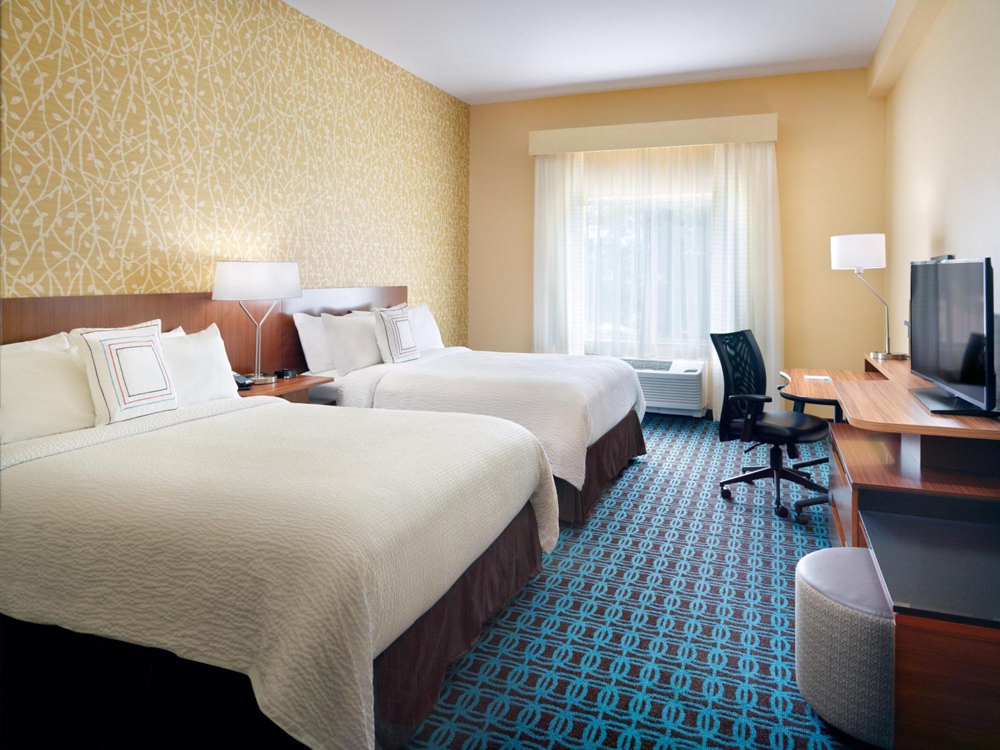 Fairfield Inn & Suites By Marriott Hendersonville Flat Rock Exterior photo